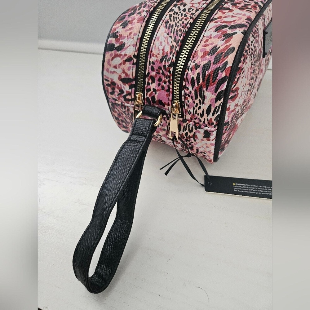 Nicole Miller pink and black cosmetic travel case with zipper closure and handle - Picture 7 of 7